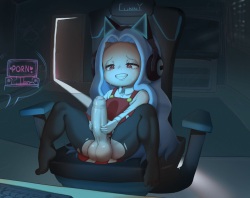 Eri Masturbating on PC