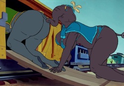 mr.jumbo88_loading_the_train